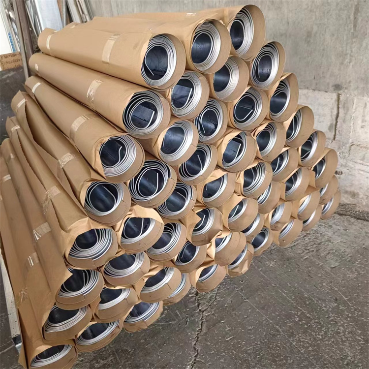 毕节铅板的建筑应用：优点与限制